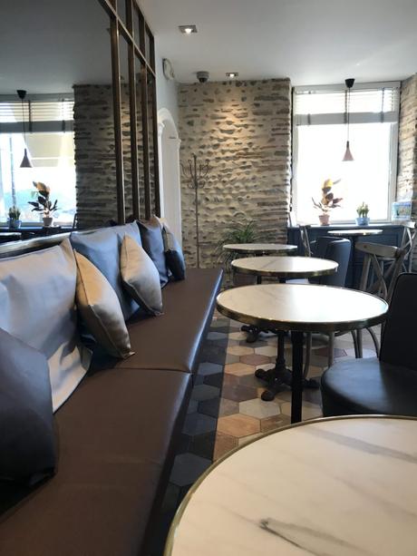 Salon de Thé Maison Constanti – Boulevard Des Glaces à Pau Maison Constanti - Boulevard Des Glaces - Salon de Thé - Pau - Un café avec Clémentine