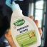 Spray nettoyant écologique pour écrans Biovie à l'huile essentielle de Tea Tree et à l'huile essentielle de citron bio. Formulation 100% d'origine naturelle.