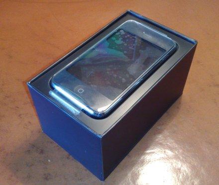 iPhone 3G : déballage et premières photos