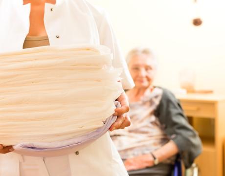 La dermite associée à l’incontinence (DAI) correspond à une altération cutanée associée à l’exposition des tissus à l’urine et/ou aux selles.