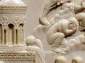 pierre devant tombeau