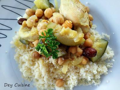 Couscous poulet, courgette & pois chiche aux raisins secs