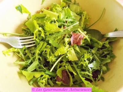 Repas complet Vegan et healthy (pois chiches, chou, salade) Repas complet Vegan et healthy (pois chiches, chou, salade)