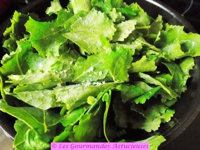 Repas complet Vegan et healthy (pois chiches, chou, salade) Repas complet Vegan et healthy (pois chiches, chou, salade)