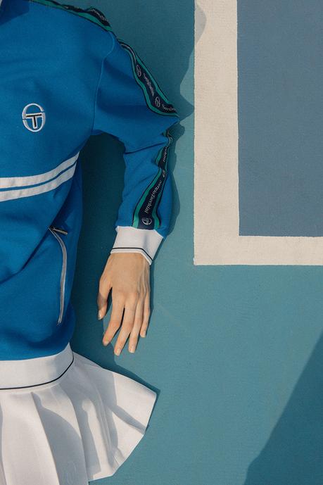 Sergio Tacchini et Andrea Crews réinventent la tenue de tennis Sergio Tacchini et Andrea Crews réinventent la tenue de tennis