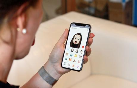 Les nouvelles fonctionnalités de Messages et de FaceTime rendent les messages plus personnels et plus expressifs. Les nouvelles fonctionnalités de Messages et de FaceTime rendent les messages plus personnels et plus expressifs.