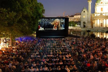 vienne cinéma plein air kino unter sterner karlsplatz