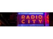 4ième anniversaire Editions Dédicaces annoncé tous jours, durant mois, plusieurs radio États-Unis