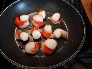 Noix de St Jacques à la crème de Chorizo Noix de St Jacques à la crème de Chorizo