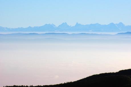 La vue des Alpes du sommet du Grand-Ballon © French Moments