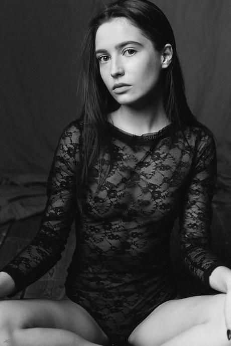 Look At Me Now : Nastya par Andy Go (exclusif) Look At Me Now : Nastya par Andy Go (exclusif)