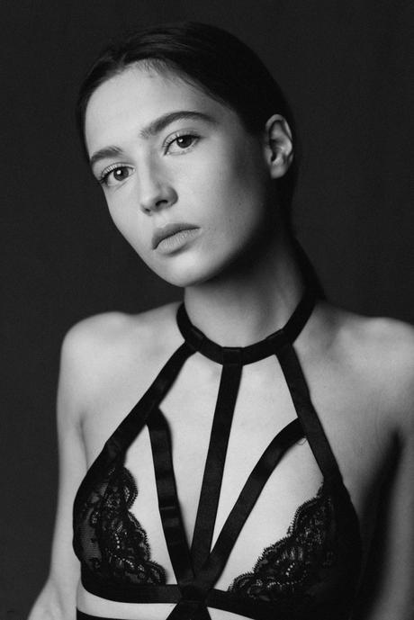 Look At Me Now : Nastya par Andy Go (exclusif) Look At Me Now : Nastya par Andy Go (exclusif)