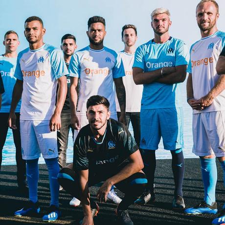 Les nouveaux maillots de l’Olympique de Marseille dévoilés Olympique de Marseille