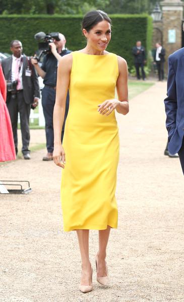 STYLE : une robe jaune comme Meghan Markle