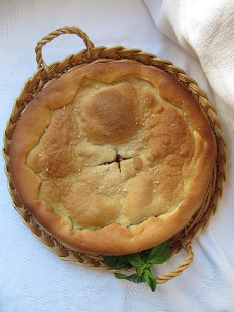 Tourte aux courgettes, poivrons et scamorza