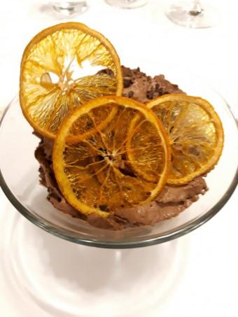 Crumble et espuma chocolat, sorbet mandarine