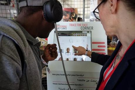 Migrants : la borne interactive « Trace The Face » présentée au Festival « Tous engagés » de la Croix-Rouge française