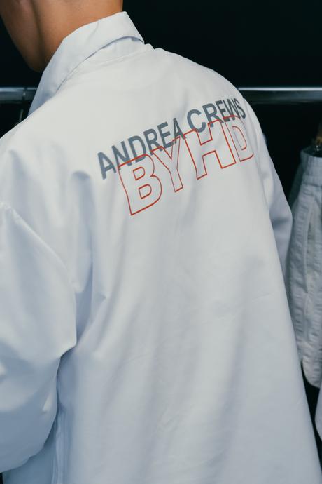 Andrea Crews redéfinit le style du businessman d’aujourd’hui Andrea Crews redéfinit le style du businessman d’aujourd’hui