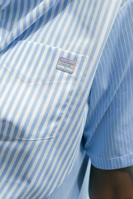 Andrea Crews redéfinit le style du businessman d’aujourd’hui Andrea Crews redéfinit le style du businessman d’aujourd’hui