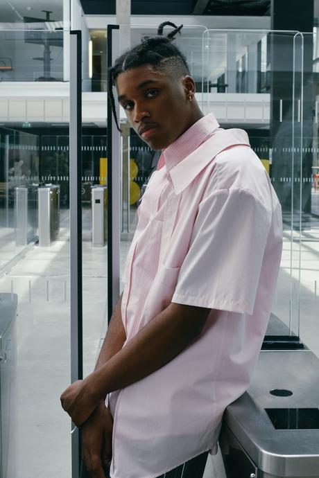 Andrea Crews redéfinit le style du businessman d’aujourd’hui Andrea Crews redéfinit le style du businessman d’aujourd’hui
