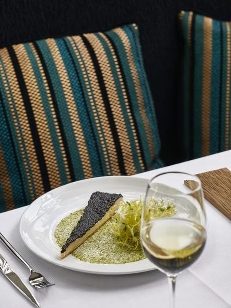 Restaurant Petrossian : un temple du caviar ouvre dans le 7ème arrondissement Restaurant Petrossian : un temple du caviar ouvre dans le 7ème arrondissement