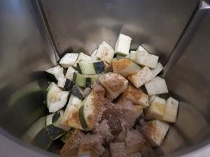 Salade de couscous, courgettes et tomates à l'Indienne Cliquer sur les photographies pour les agrandir