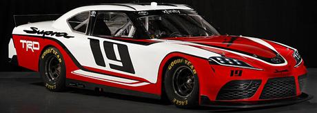 Toyota Supra : une nouvelle voiture de NASCAR Toyota Supra : une nouvelle voiture de NASCAR