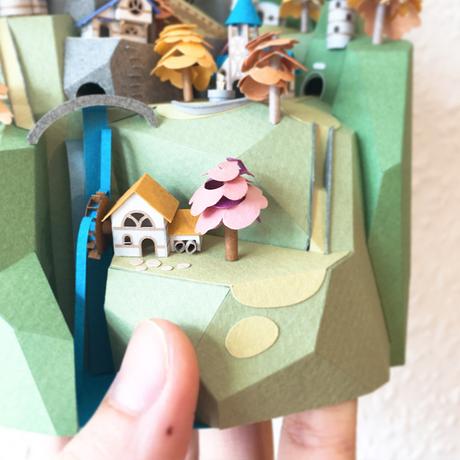 Les petits mondes en papier découpé de Li-Yu Lin Les petits mondes en papier découpé de Li-Yu Lin