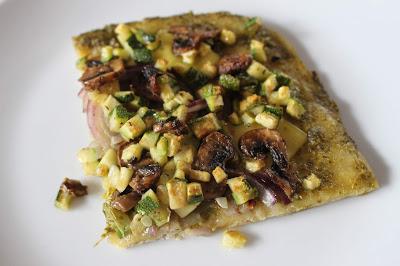 Pizza végétale au pesto, courgette et champignons recette pizza