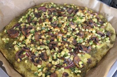 Pizza végétale au pesto, courgette et champignons recette pizza