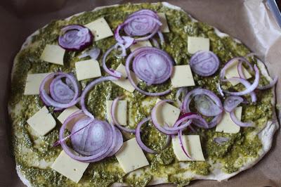 Pizza végétale au pesto, courgette et champignons recette pizza