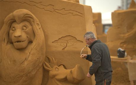 Belgique : 150 sculptures de sable Disney à Ostende