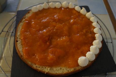 Tropézienne abricots et romarin ou tarte briochée aux abricots et romarin, recette du Chef Eric Kayzer