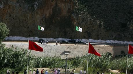 Des manifestants militent pour la réouverture de la frontière algéro-marocaine