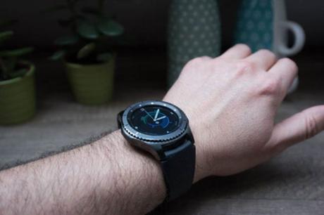 La future montre connectée : Galaxy Watch programmée pour le 24 août ?
