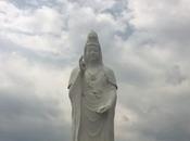 L’impressionnante statue Kannon, bodhisattva déesse compassion Sendai