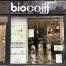 Biocoiff', les salons de coiffure qui font méditer les clientes pendant leurs soins Biocoiff' est le 1er coiffeur bio et végétal à Paris et en France.