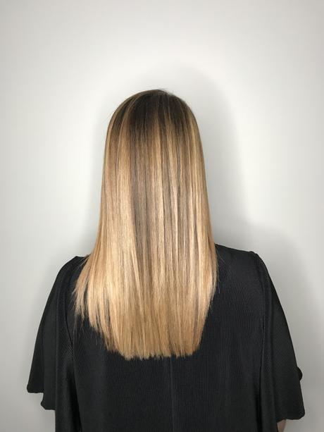 SACO ou l’art de rendre magnifiques vos cheveux SACO ou l’art de rendre magnifiques vos cheveux