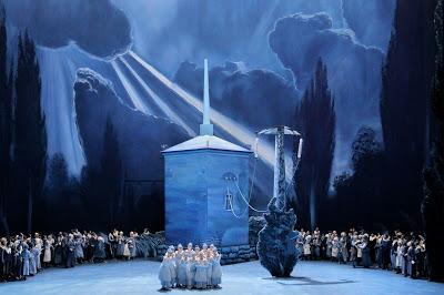 Le nouveau Lohengrin de Bayreuth, un Lohengrin électricien et un plateau électrisant Le nouveau Lohengrin de Bayreuth, un Lohengrin électricien et un plateau électrisant