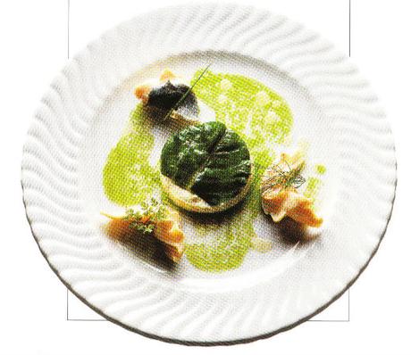 Chou-fleur à la crème, truite à la vapeur et jus de fines herbes Chou-fleur à la crème, truite à la vapeur et jus de fines herbes