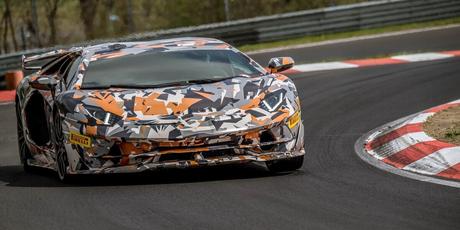 Lamborghini Aventador SVJ: reine du Ring