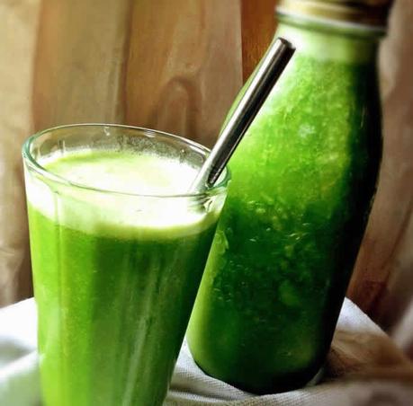 Smoothie vert banane et lait de coco avec thermomix Smoothie vert banane et lait de coco avec thermomix
