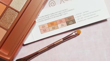 Korean Makeup - Heimish - Dailism Eye Palette Coral Essay Korean Makeup - Heimish - Dailism Eye Palette Coral Essay