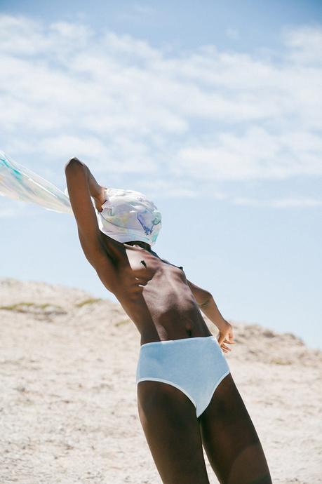 Pourquoi la culotte nous fait de l’œil ? DESSÙ