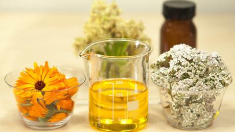 Huiles essentielles bio : connaître les avantages Huiles essentielles bio : connaître les avantages