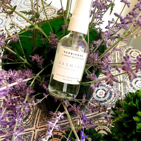 Parfumer ses cheveux, le nouveau geste beauté Parfumer ses cheveux, le nouveau geste beauté