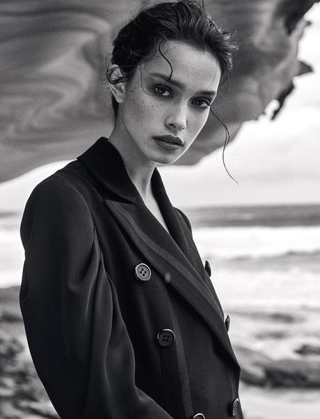 Zoe Barnard par Jeremy Choh Zoe Barnard par Jeremy Choh