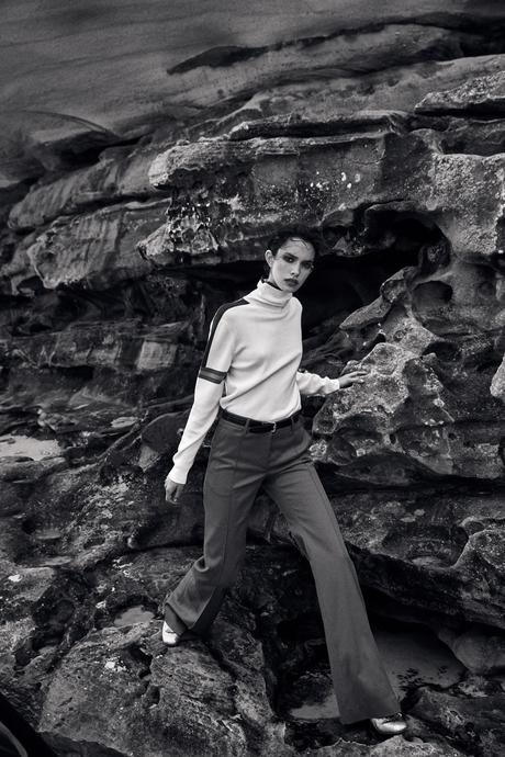 Zoe Barnard par Jeremy Choh Zoe Barnard par Jeremy Choh