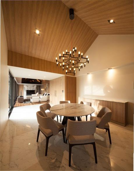appartements à bangkok marbre blanc toit bois salle à manger