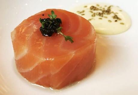 restaurant-pre-catalan-table-saumon restaurant-pre-catalan-table-saumon